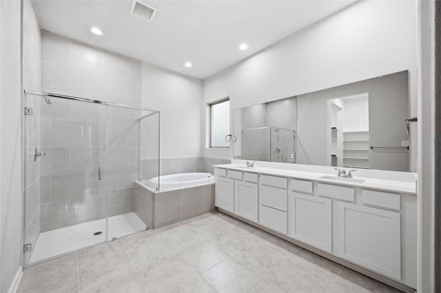 2808 Gran Castillo Drive, La Marque, TX 77568