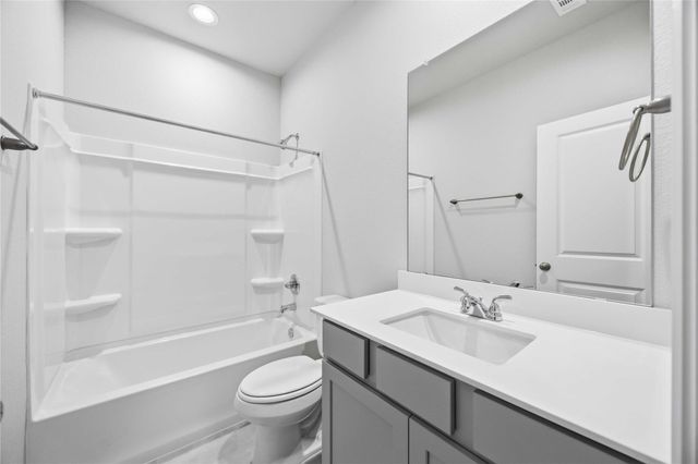 2808 Gran Castillo Drive, La Marque, TX 77568
