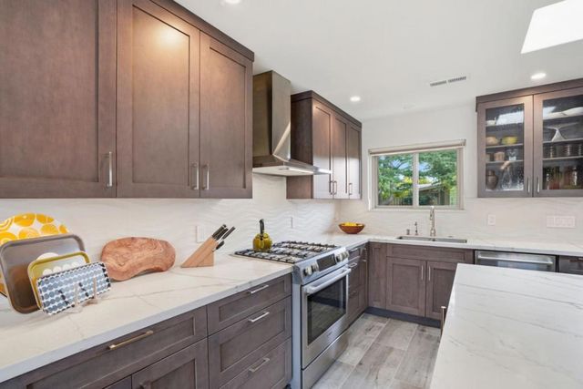 207 Hacienda Carmel, Carmel, CA 93923