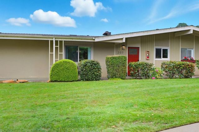 207 Hacienda Carmel, Carmel, CA 93923