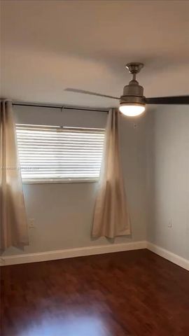 7060 NW 179th St 211, Hialeah, FL 33015