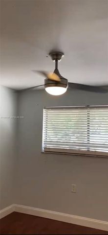 7060 NW 179th St 211, Hialeah, FL 33015