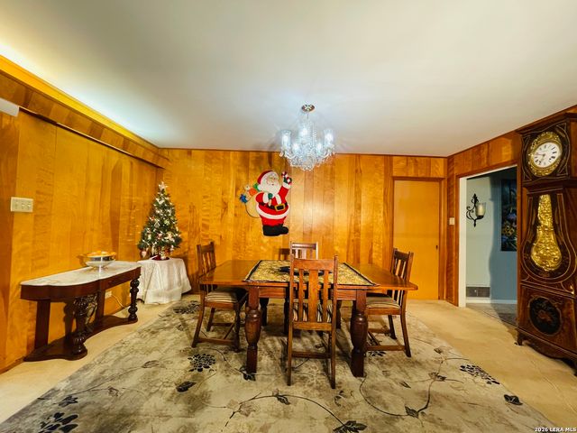 8702 Charro Ln, San Antonio, TX 78217