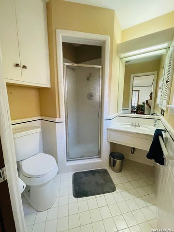 8702 Charro Ln, San Antonio, TX 78217