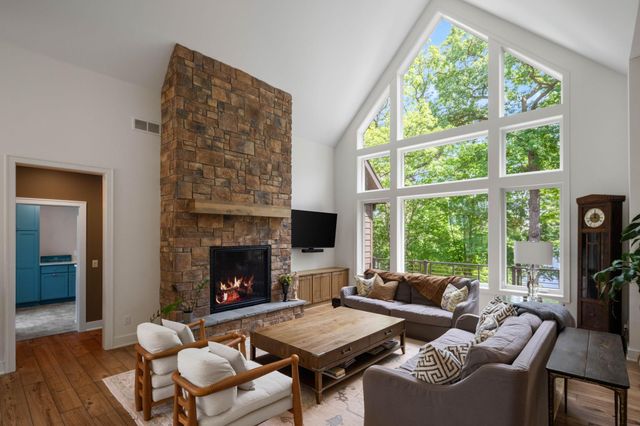 860 Windjammer Lane, Orono, MN 55364