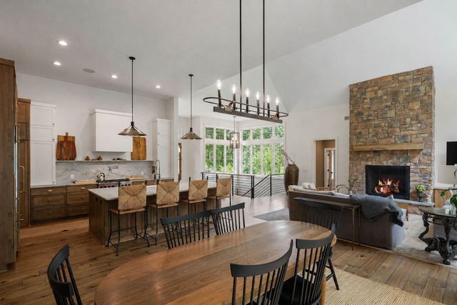 860 Windjammer Lane, Orono, MN 55364