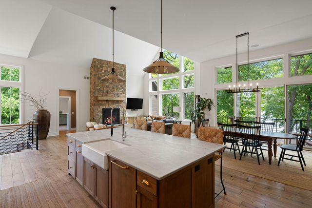 860 Windjammer Lane, Orono, MN 55364