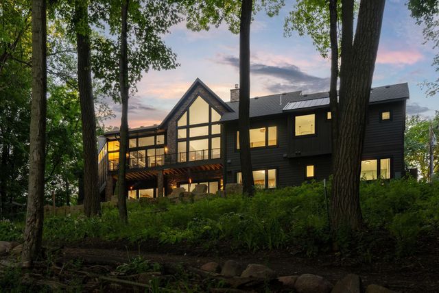 860 Windjammer Lane, Orono, MN 55364