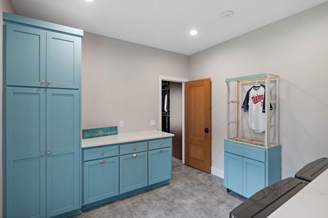 860 Windjammer Lane, Orono, MN 55364