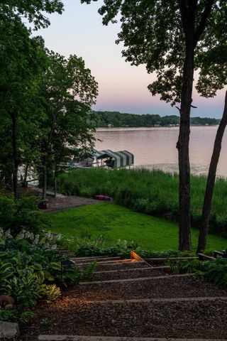 860 Windjammer Lane, Orono, MN 55364
