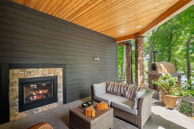 860 Windjammer Lane, Orono, MN 55364