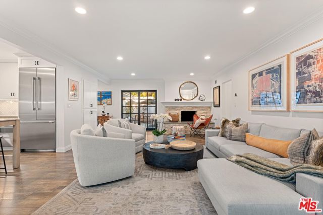 5117 Lubao Avenue, Woodland Hills (los Angeles), CA 91364