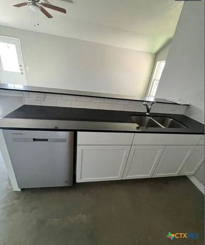 1200 N 8th Street A, Killeen, TX 76541