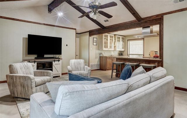 1105 N Riviera CIR, Cedar Park, TX 78613