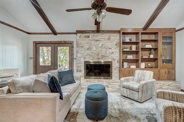 1105 N Riviera CIR, Cedar Park, TX 78613