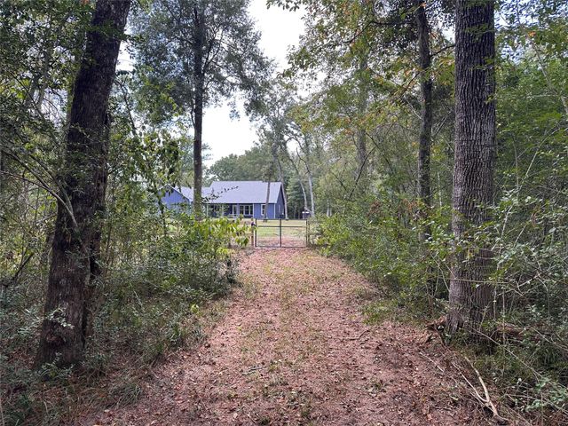 16735 Azalea Lane, Plantersville, TX 77363