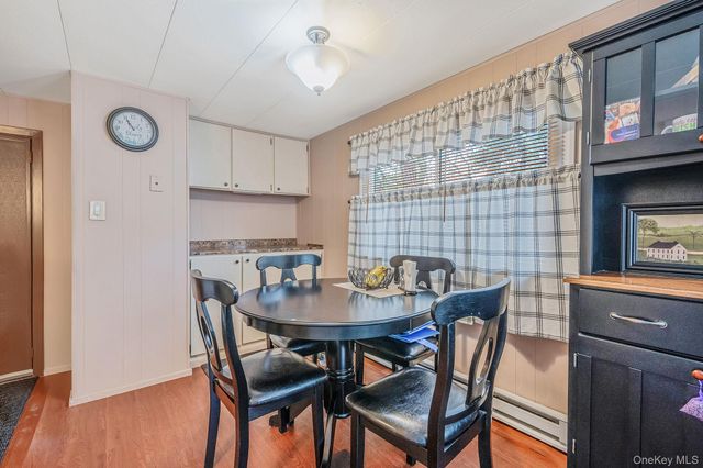 525 Riverleigh Avenue 29, Riverhead, NY 11901