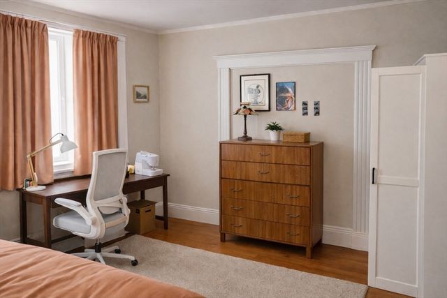 96 Winthrop Rd 2, Brookline, MA 02445