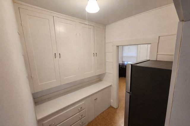 96 Winthrop Rd 2, Brookline, MA 02445