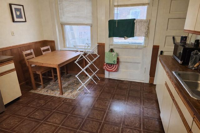 96 Winthrop Rd 2, Brookline, MA 02445