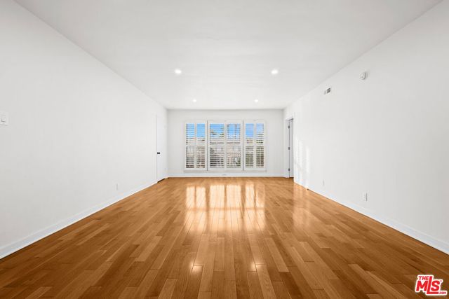 354 S Camden Drive 9, Beverly Hills, CA 90212