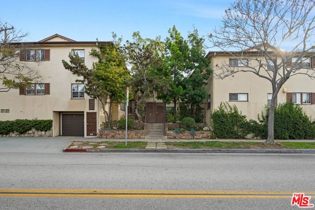 354 S Camden Drive 9, Beverly Hills, CA 90212