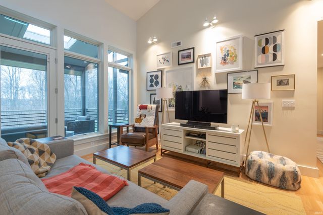 5771 E Kings Road, Bloomington, IN 47408