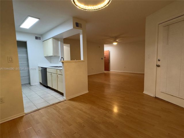 2341 NW 33rd Street 405, Oakland Park, FL 33309