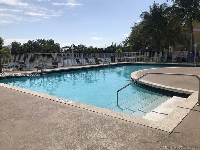 2341 NW 33rd Street 405, Oakland Park, FL 33309