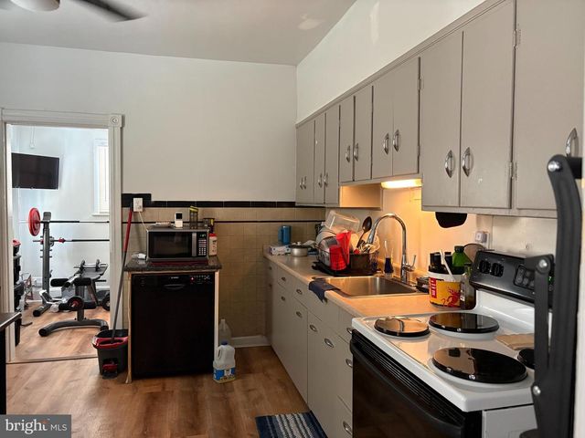 35 S PARK AVE, Coatesville, PA 19320