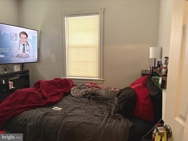 35 S PARK AVE, Coatesville, PA 19320