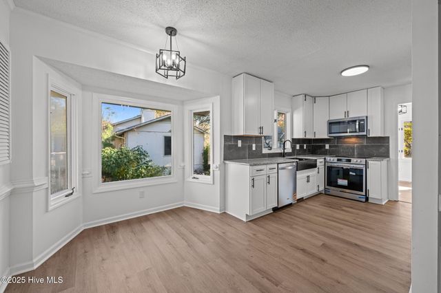 309 Channel Run Drive, New Bern, NC 28562