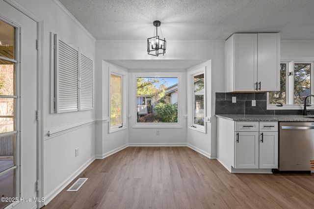 309 Channel Run Drive, New Bern, NC 28562