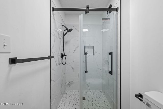 309 Channel Run Drive, New Bern, NC 28562