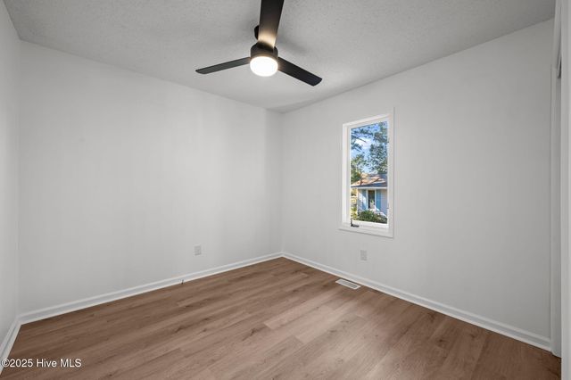 309 Channel Run Drive, New Bern, NC 28562