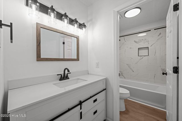 309 Channel Run Drive, New Bern, NC 28562