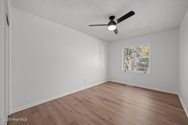 309 Channel Run Drive, New Bern, NC 28562