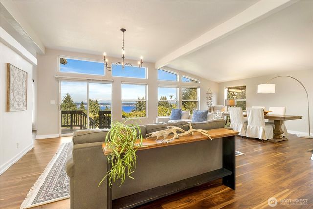 3834 Passage View Lane, Langley, WA 98260