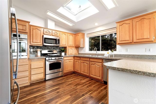 3834 Passage View Lane, Langley, WA 98260