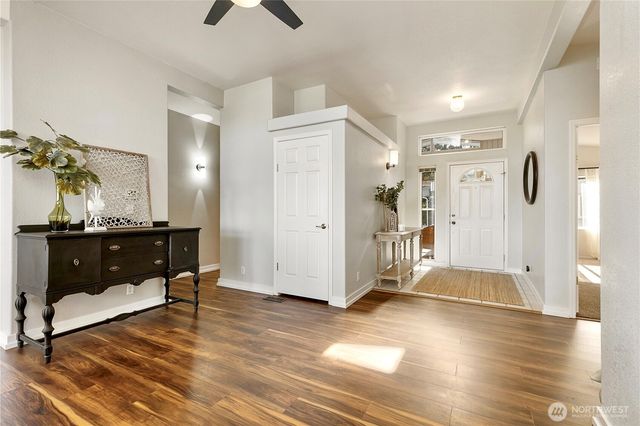 3834 Passage View Lane, Langley, WA 98260