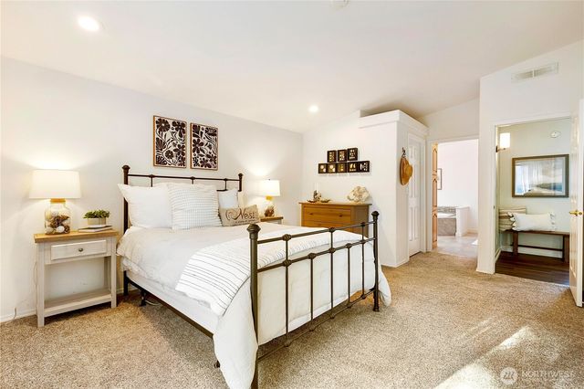 3834 Passage View Lane, Langley, WA 98260