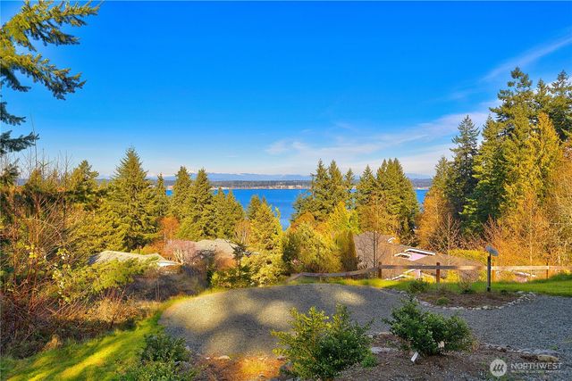 3834 Passage View Lane, Langley, WA 98260