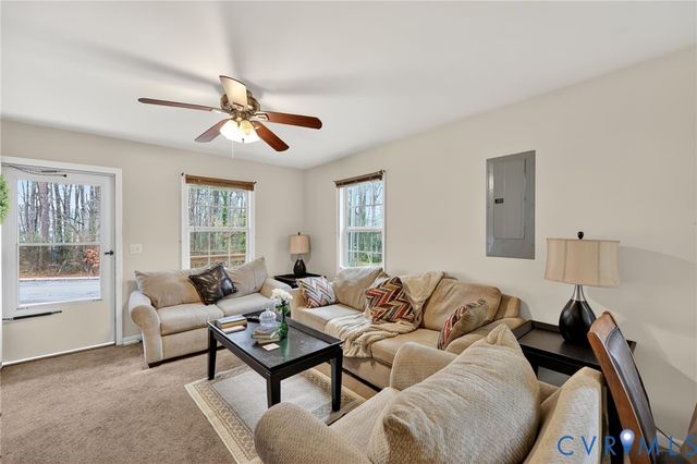 603 W Main St, South Hill, VA 23970