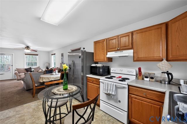 603 W Main St, South Hill, VA 23970