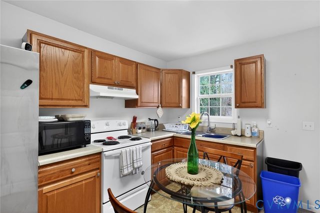 603 W Main St, South Hill, VA 23970