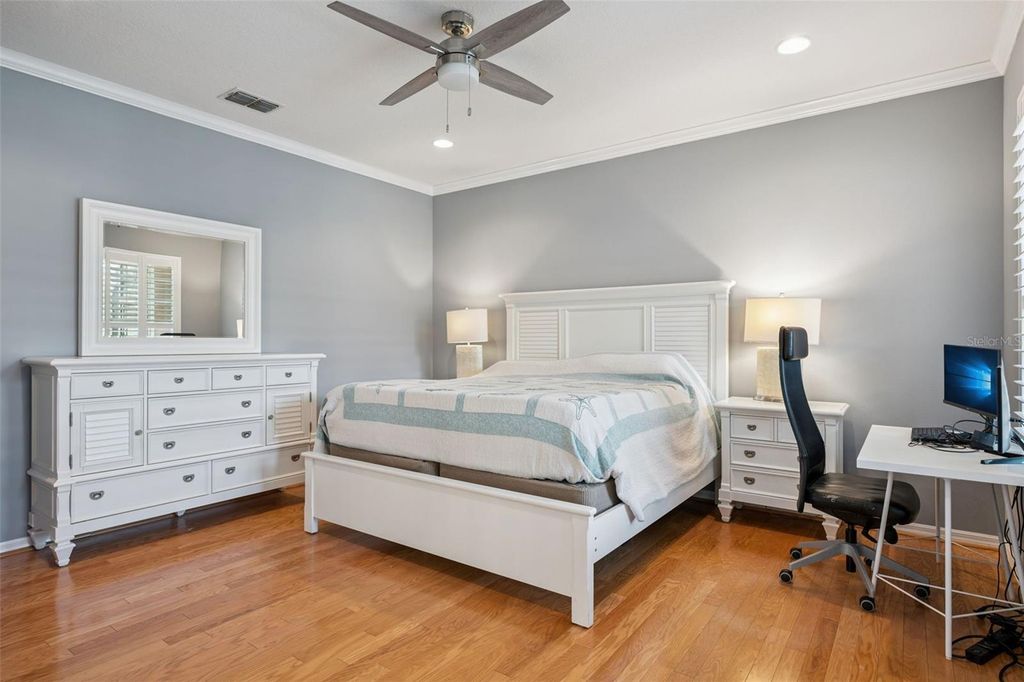 Image 14 of property listing at 9615 SWEETLEAF STREET, Orlando, FL 32827