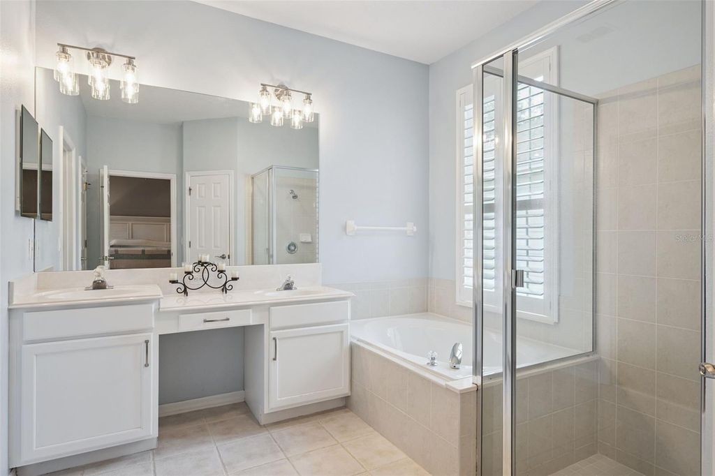 Image 15 of property listing at 9615 SWEETLEAF STREET, Orlando, FL 32827