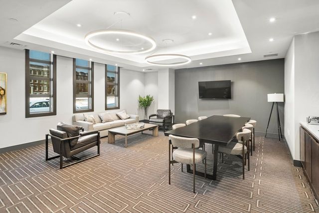 1650 Commonwealth Ave 606, Boston, MA 02135