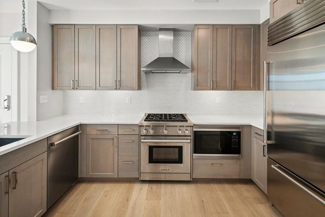 1650 Commonwealth Ave 606, Boston, MA 02135