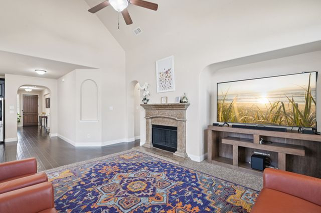 9221 Shoveler Trail, Fort Worth, TX 76118